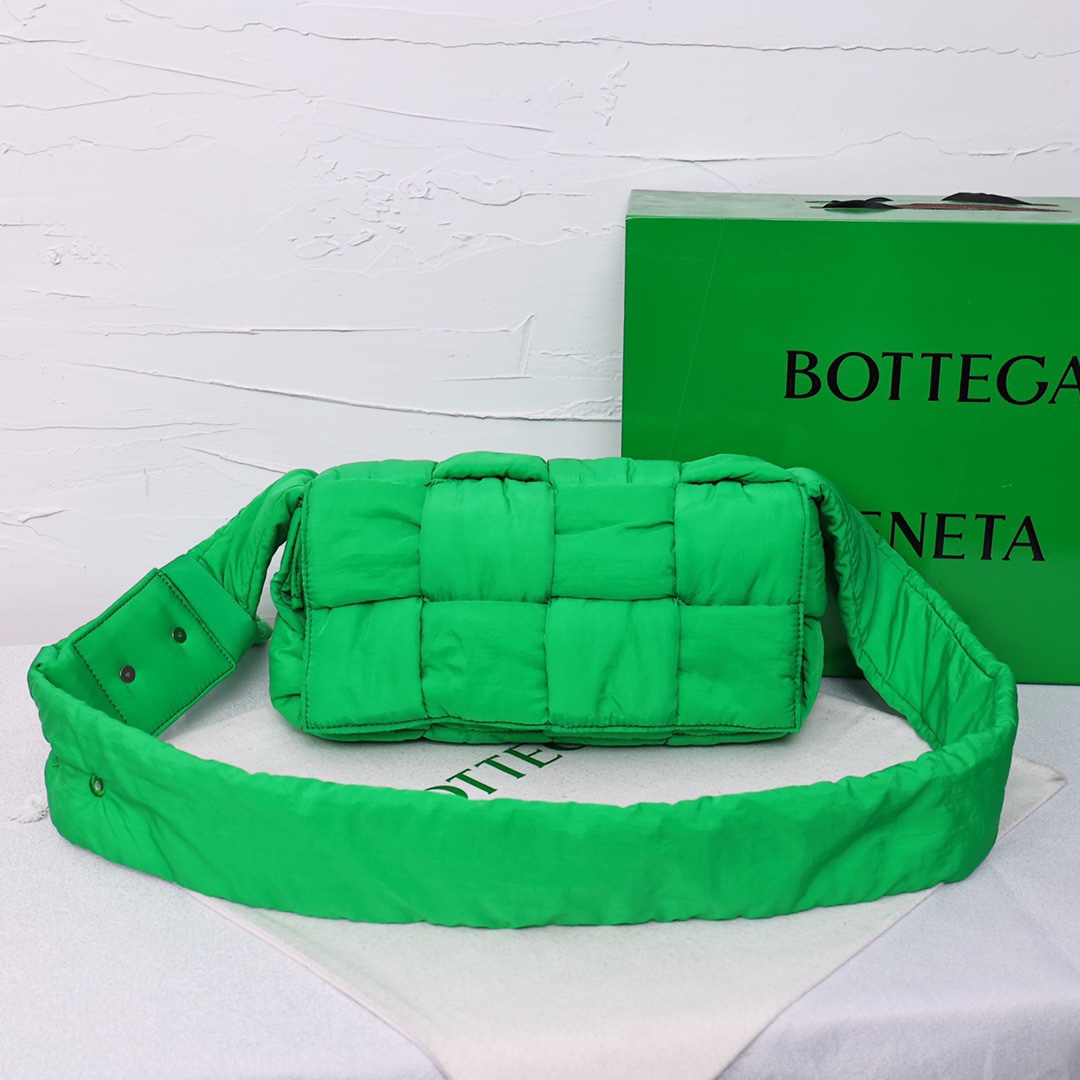 Best Replica B0tt*ga Ven*ta Bags(ColaReps)