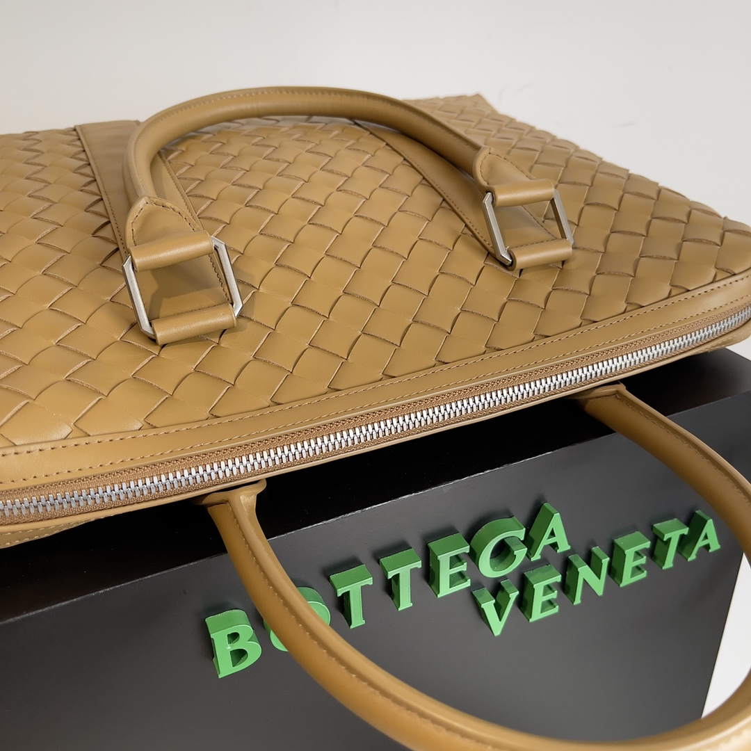 Best Replica B0tt*ga Ven*ta Bags(ColaReps)
