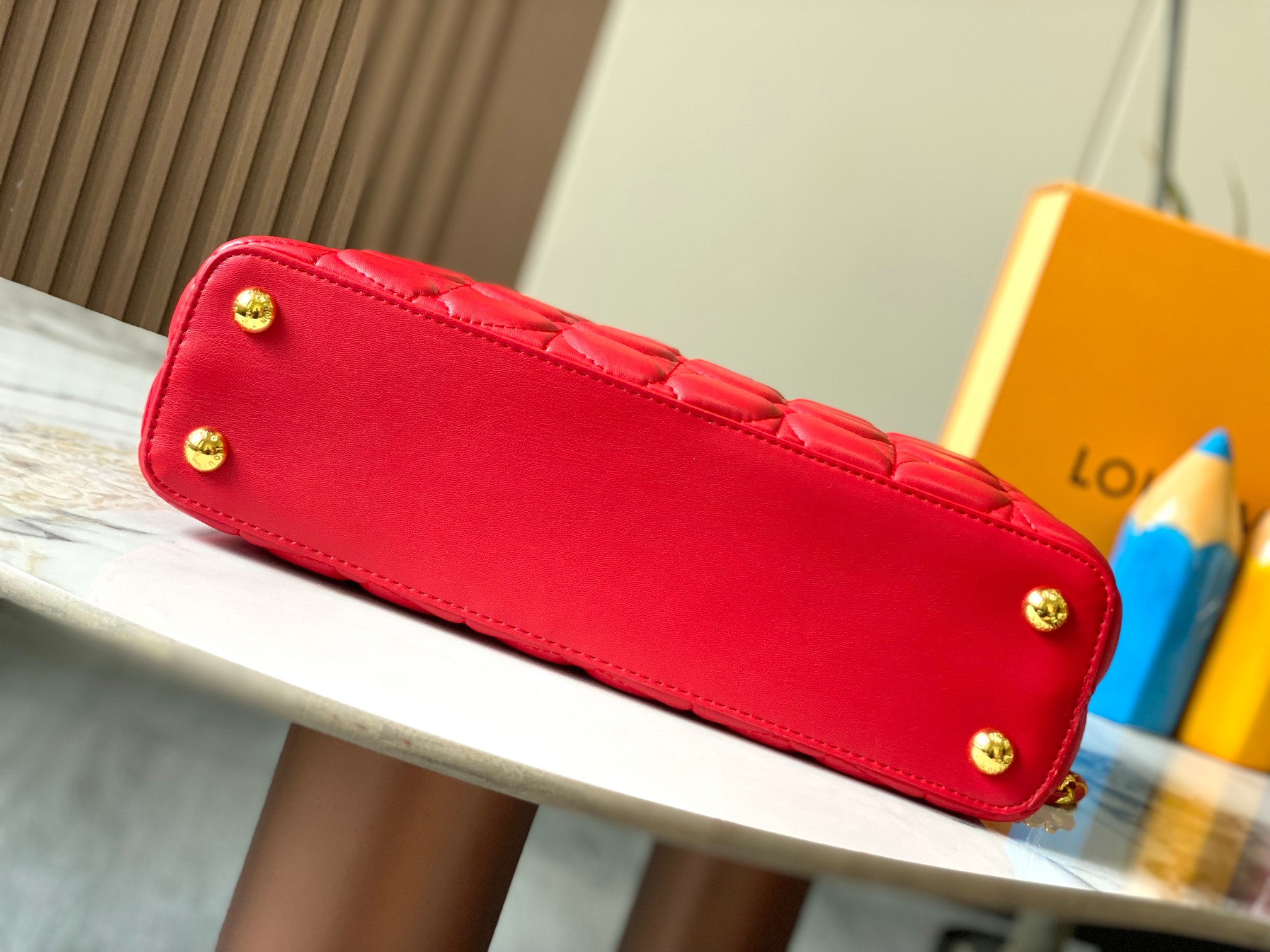 L0vis Vvtt0n Monogram Red Handbag Replica