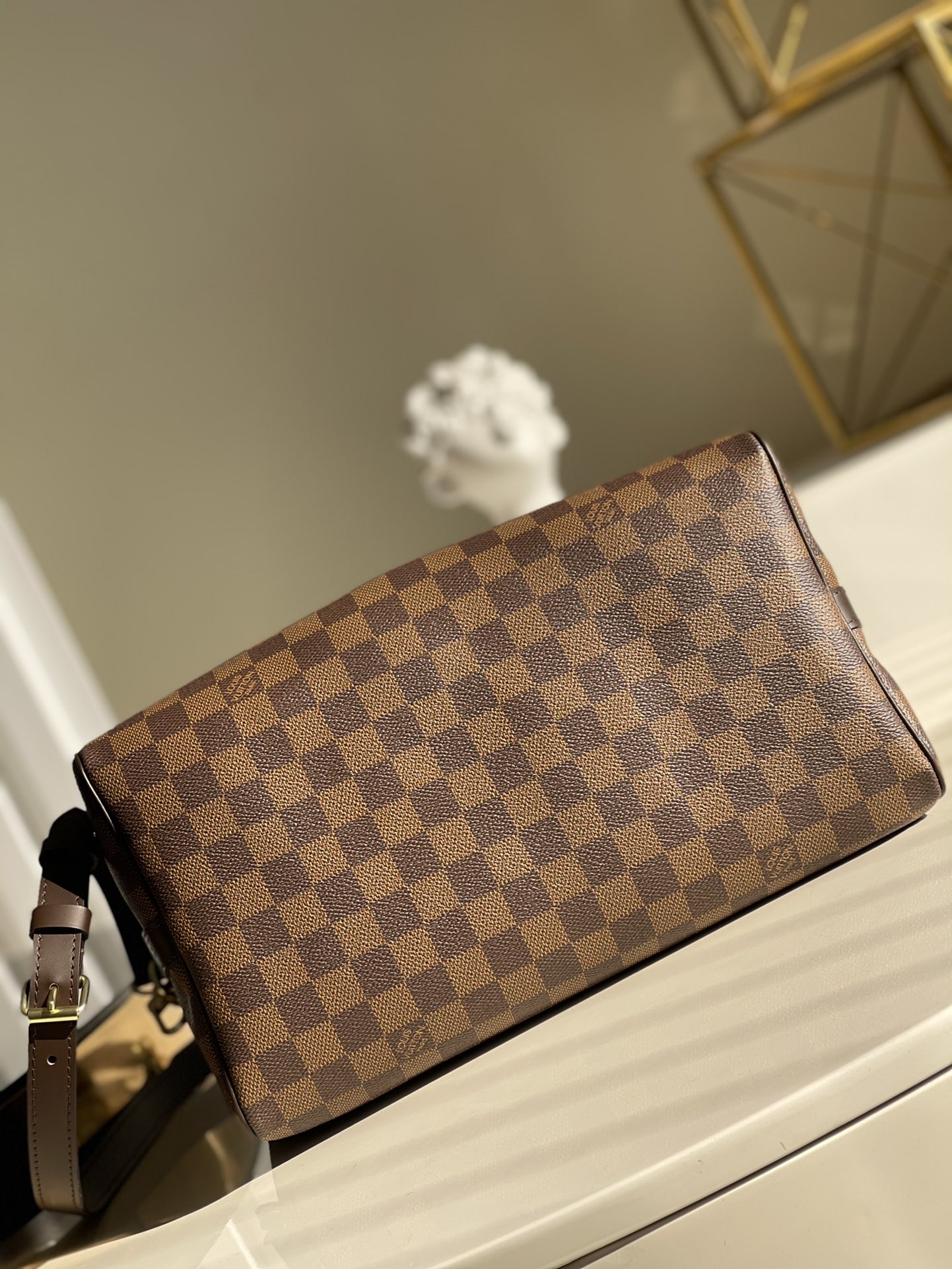L0vis Vvtt0n Damier Ebene