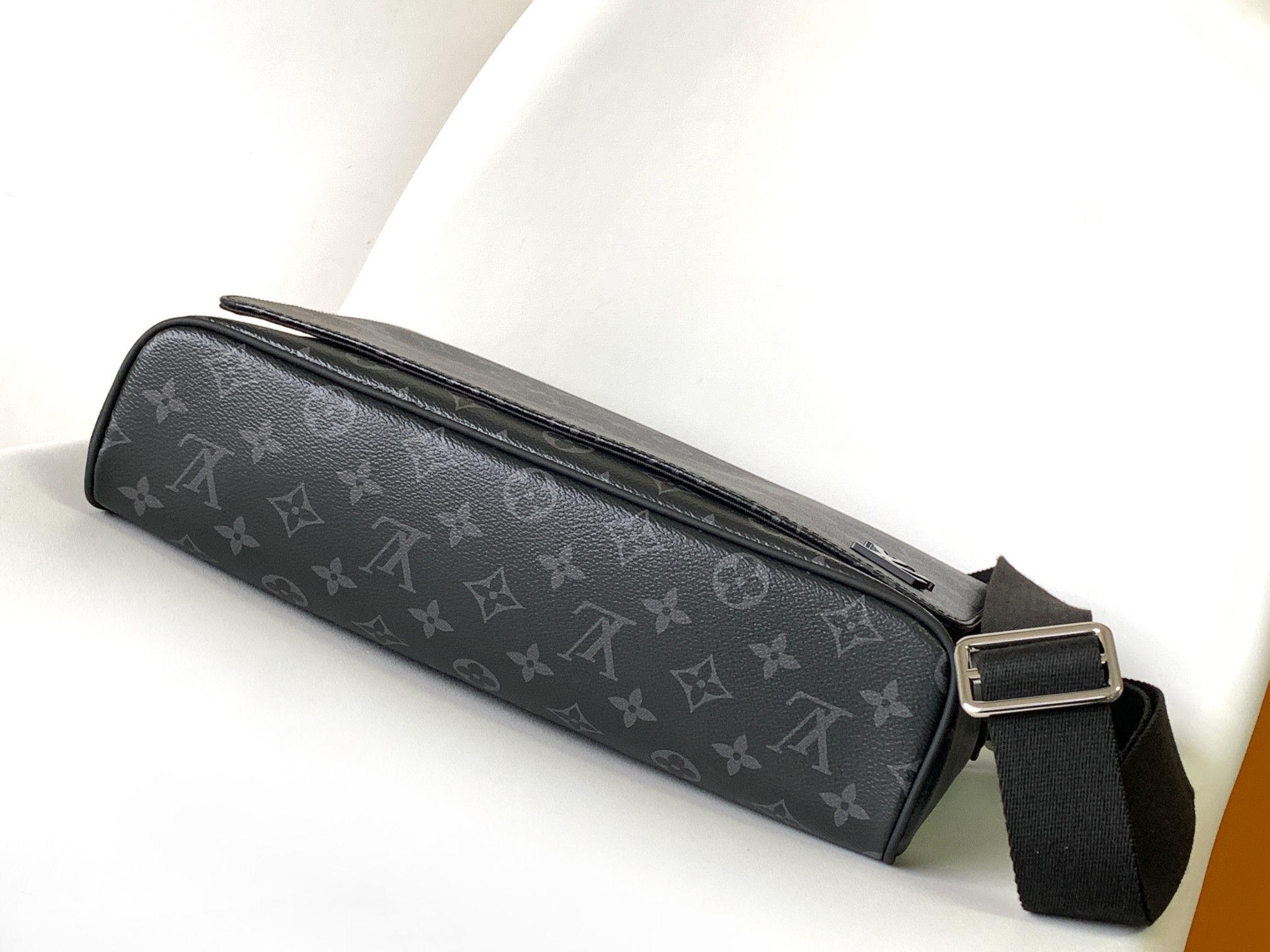 L0vis Vvtt0n Damier Ebene