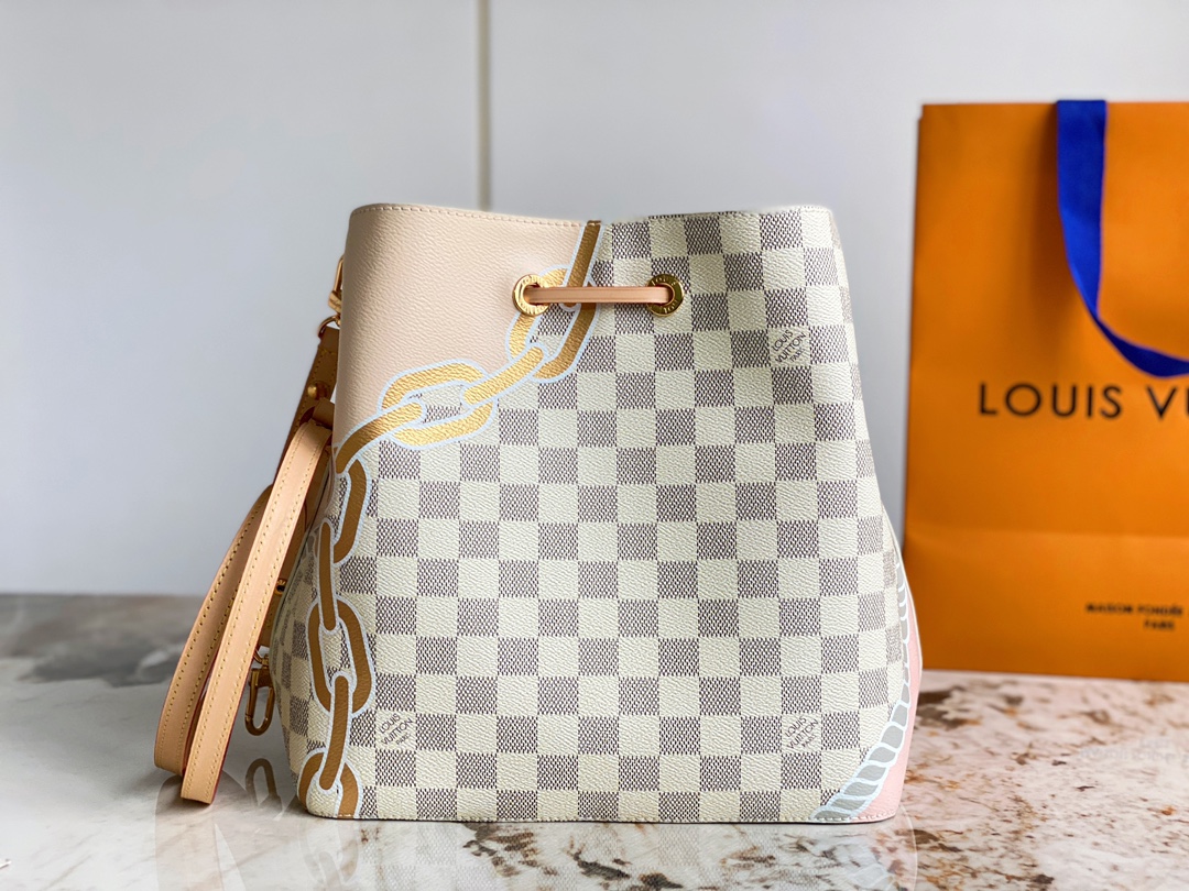 L0vis Vvtt0n Damier Azur