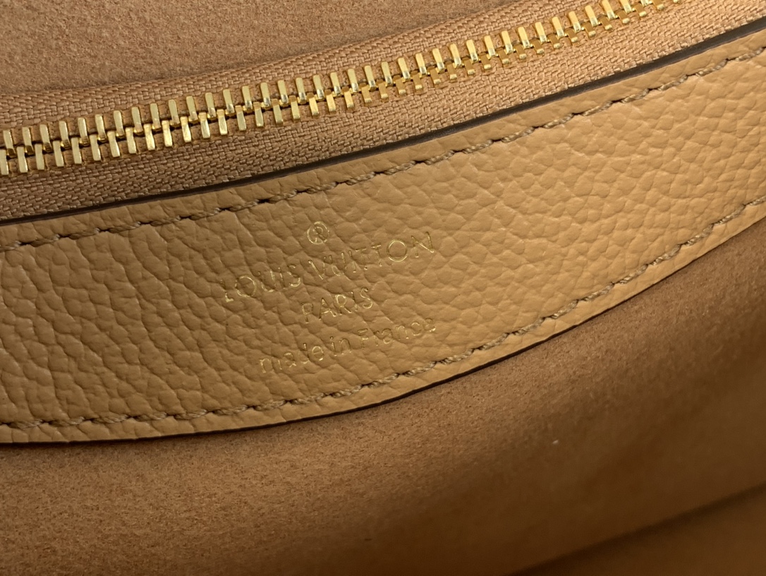 L0vis Vvtt0n Monogram Empreinte