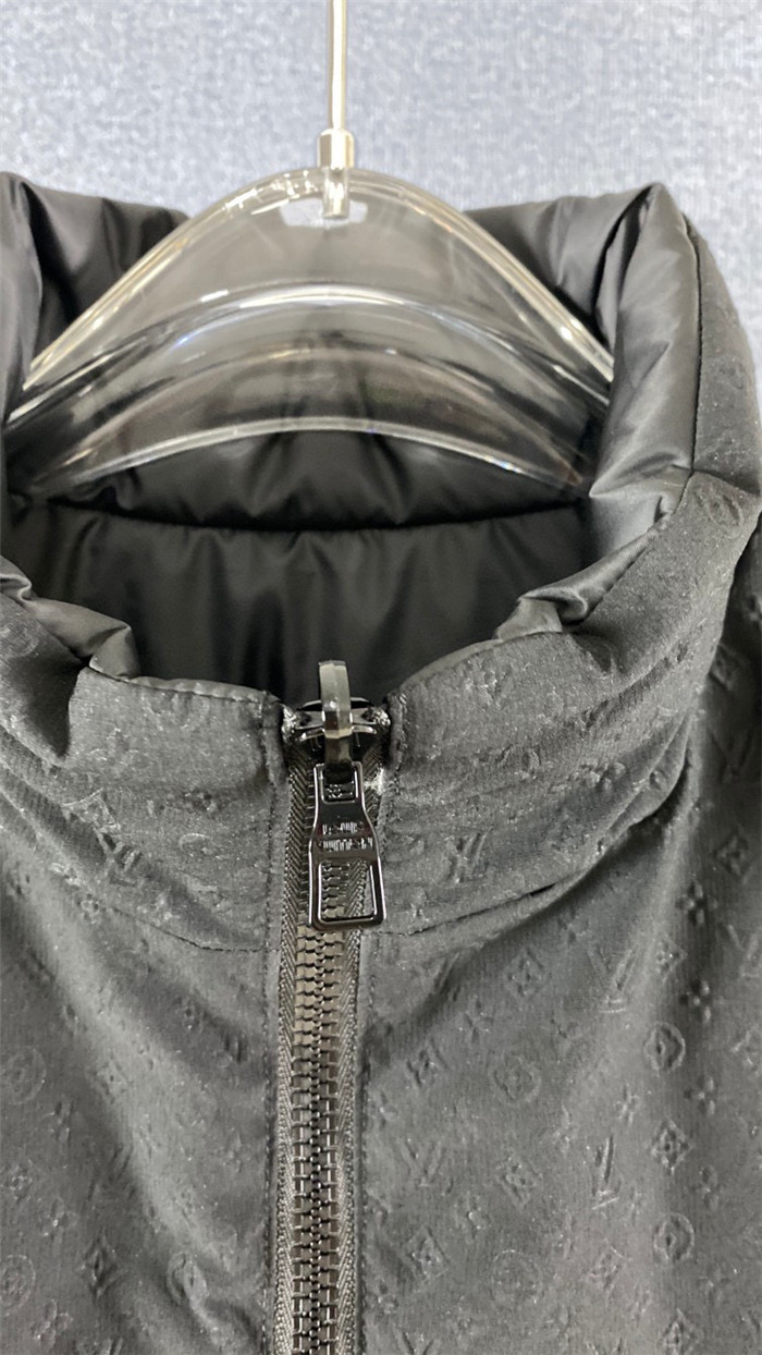 2023fw LV Vest Top Version