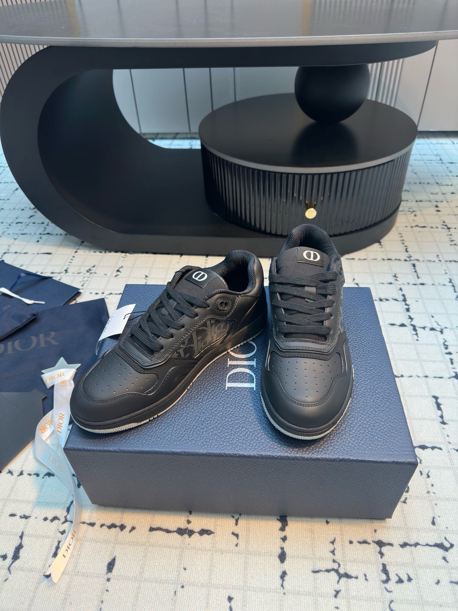 Luxury B27 Low-Top Sneakers – Inspired by D10r | Timeless & Stylish