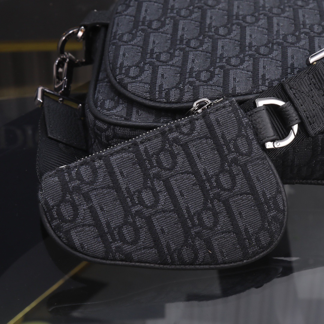D10r Black Oblique Knit Round Triple Bird Bag